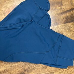 Athleta 7/8 leggings with zipper pockets teal